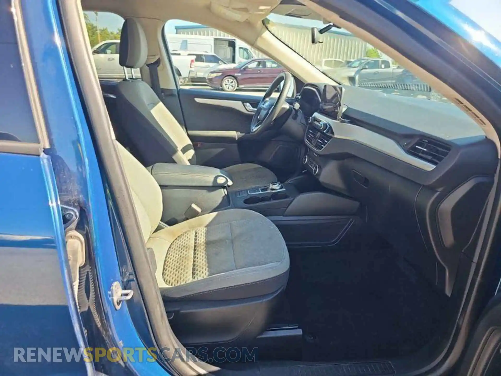 1 Фотография поврежденного автомобиля 1FMCU0G61LUB19082 FORD ESCAPE 2020