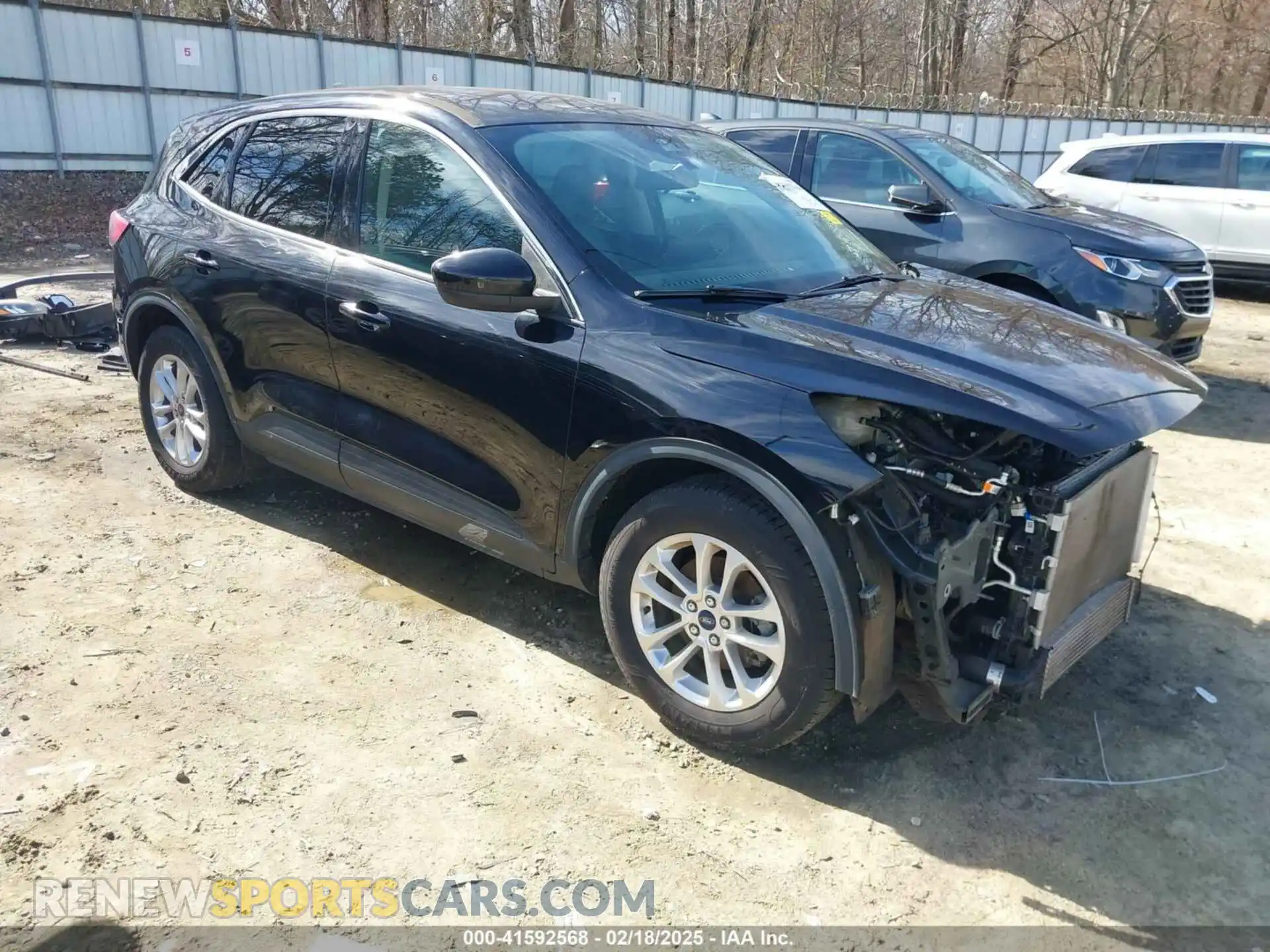 1 Photograph of a damaged car 1FMCU0G61LUC20929 FORD ESCAPE 2020