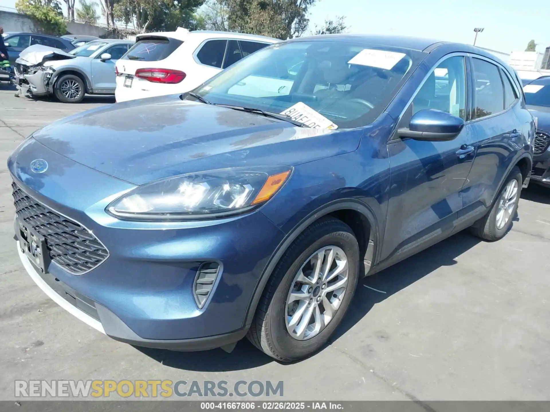 2 Photograph of a damaged car 1FMCU0G62LUC76104 FORD ESCAPE 2020