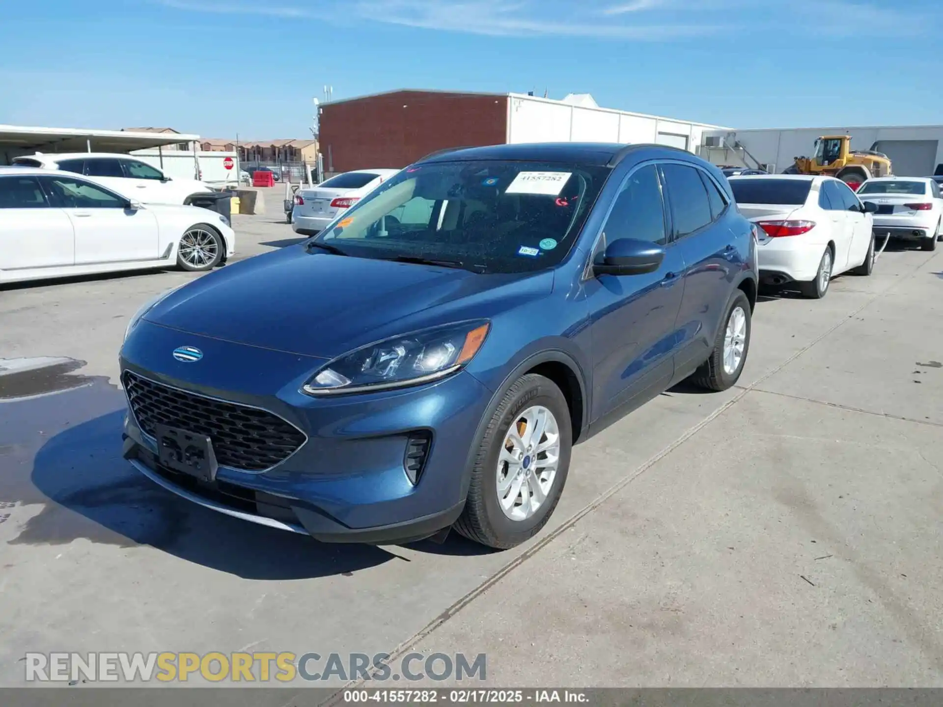 2 Photograph of a damaged car 1FMCU0G63LUC67170 FORD ESCAPE 2020