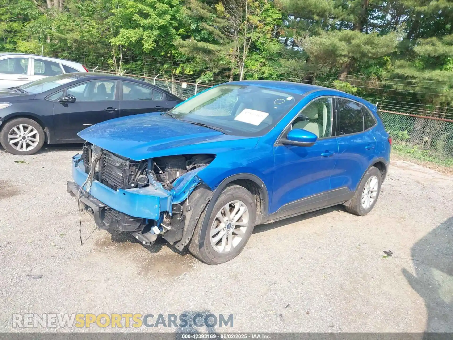 2 Photograph of a damaged car 1FMCU0G63LUC71283 FORD ESCAPE 2020