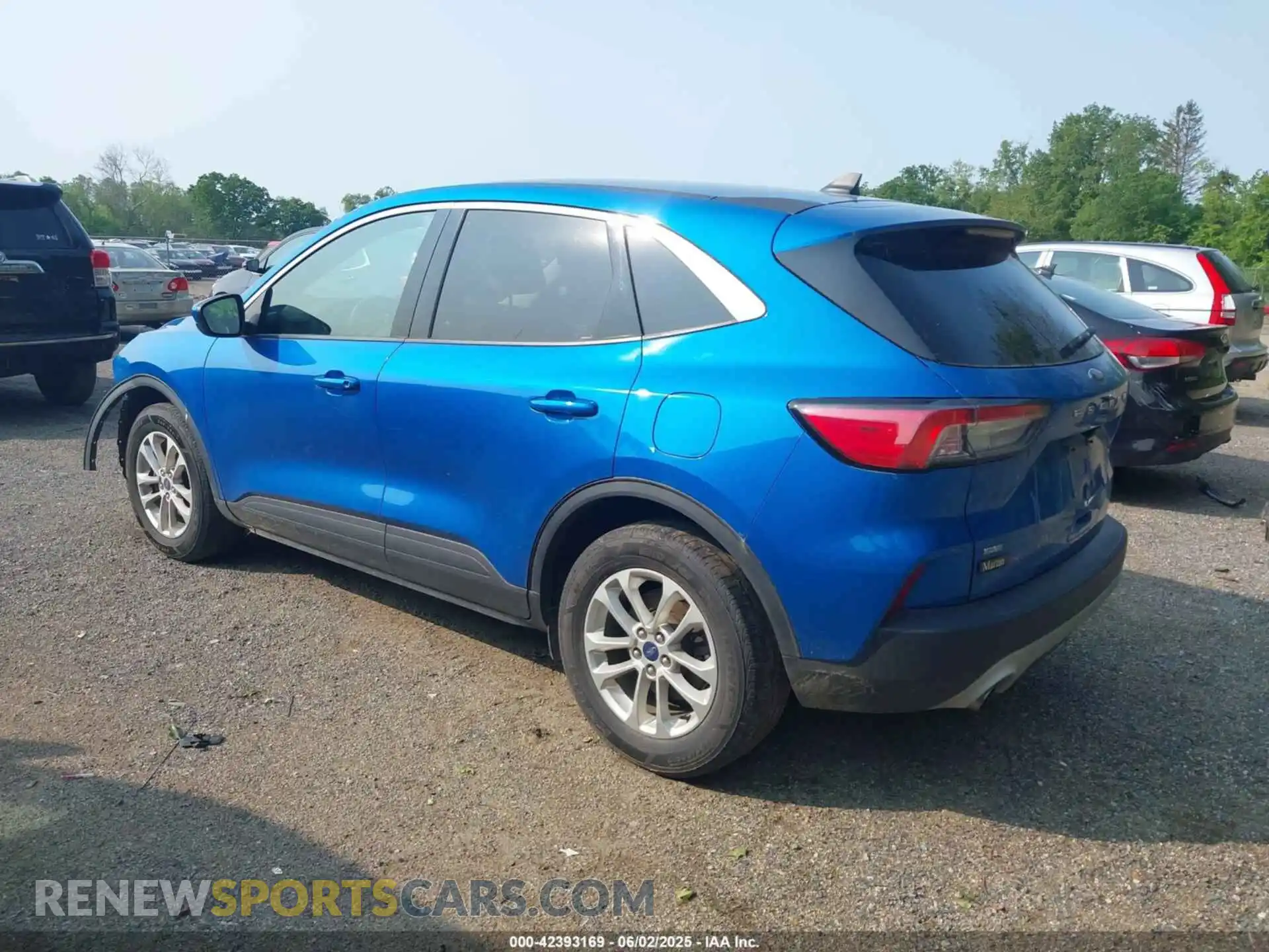 3 Photograph of a damaged car 1FMCU0G63LUC71283 FORD ESCAPE 2020