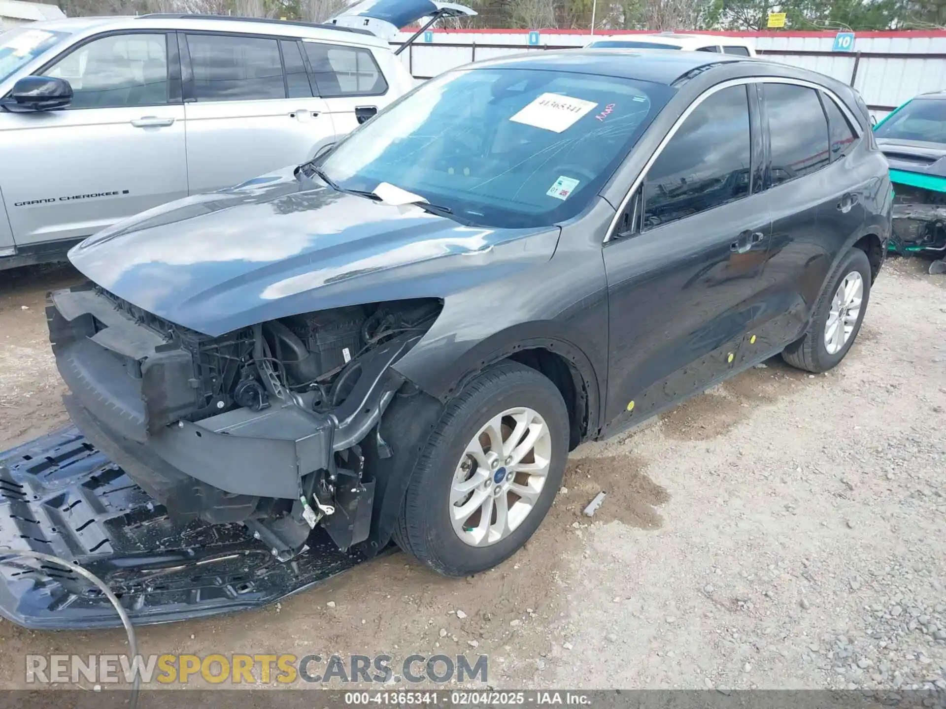 2 Photograph of a damaged car 1FMCU0G65LUA12407 FORD ESCAPE 2020