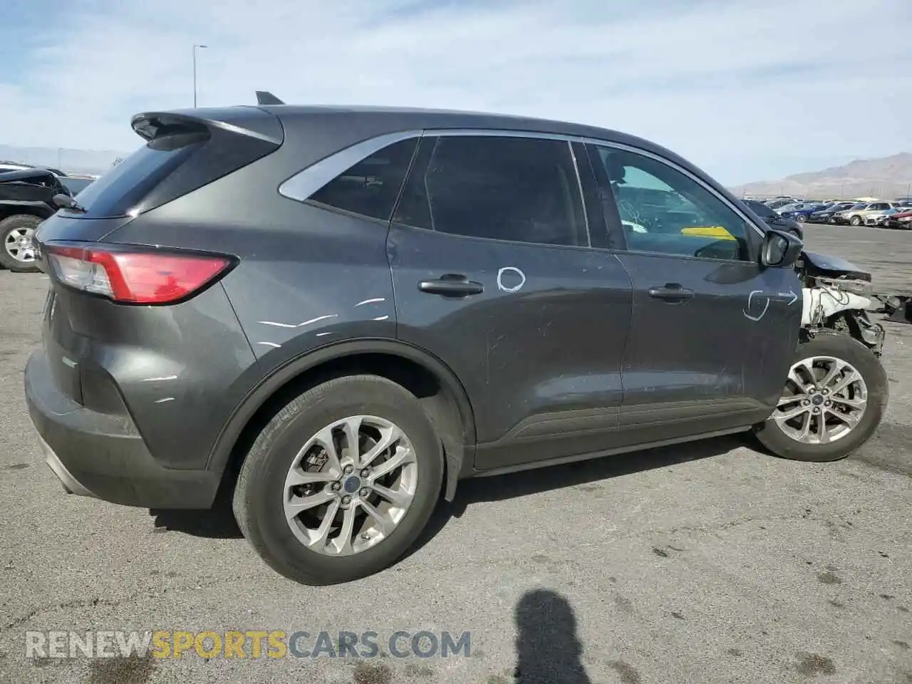 3 Photograph of a damaged car 1FMCU0G65LUB06206 FORD ESCAPE 2020