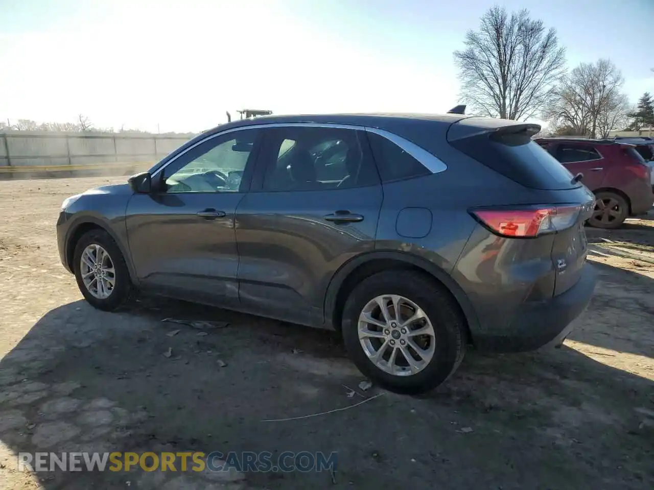 2 Photograph of a damaged car 1FMCU0G65LUB32160 FORD ESCAPE 2020
