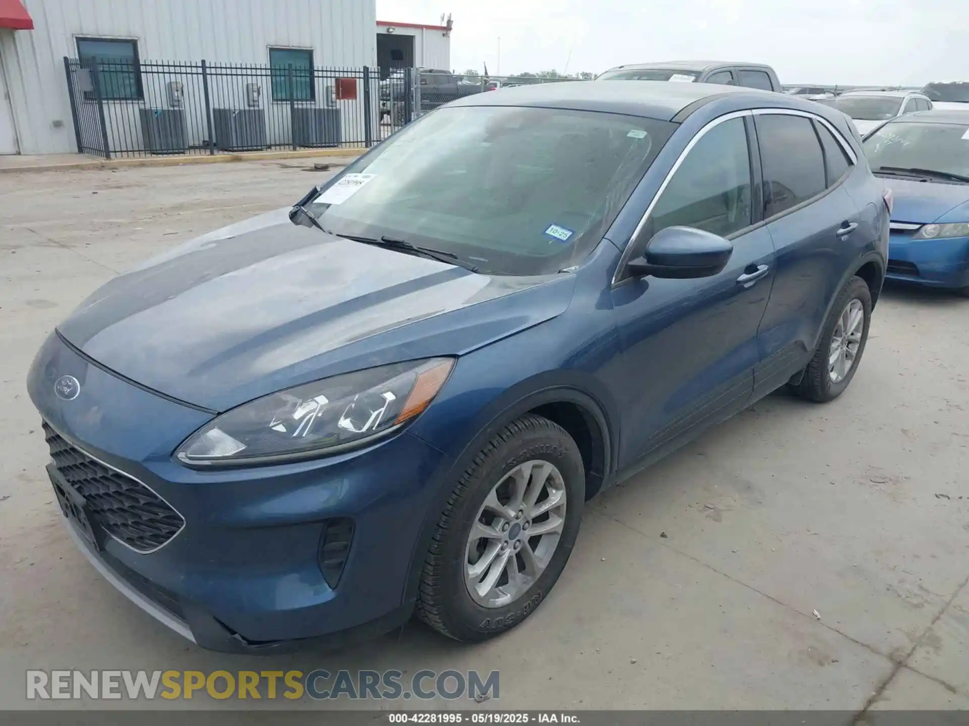 2 Photograph of a damaged car 1FMCU0G65LUC00263 FORD ESCAPE 2020