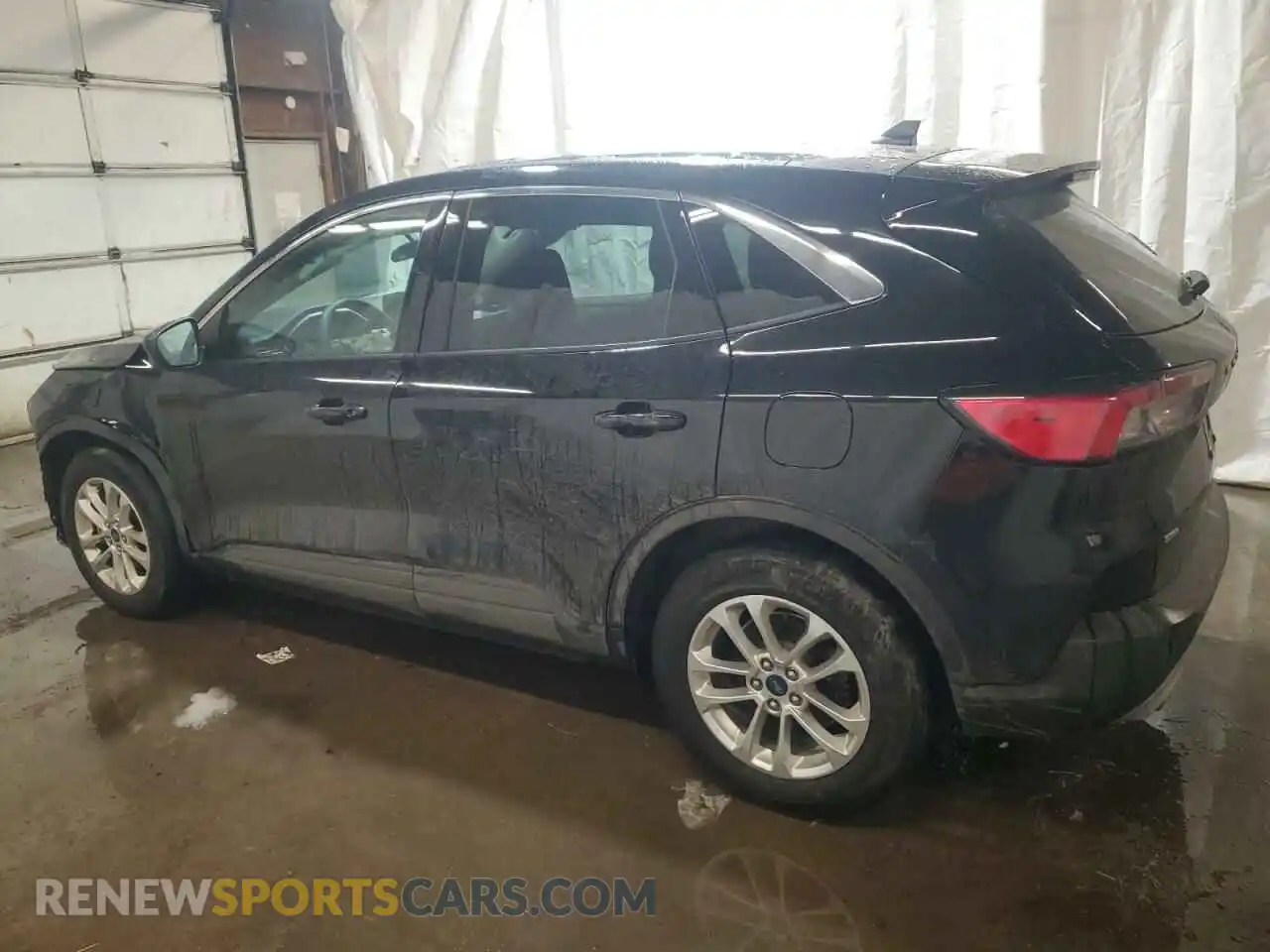 2 Photograph of a damaged car 1FMCU0G66LUC29335 FORD ESCAPE 2020