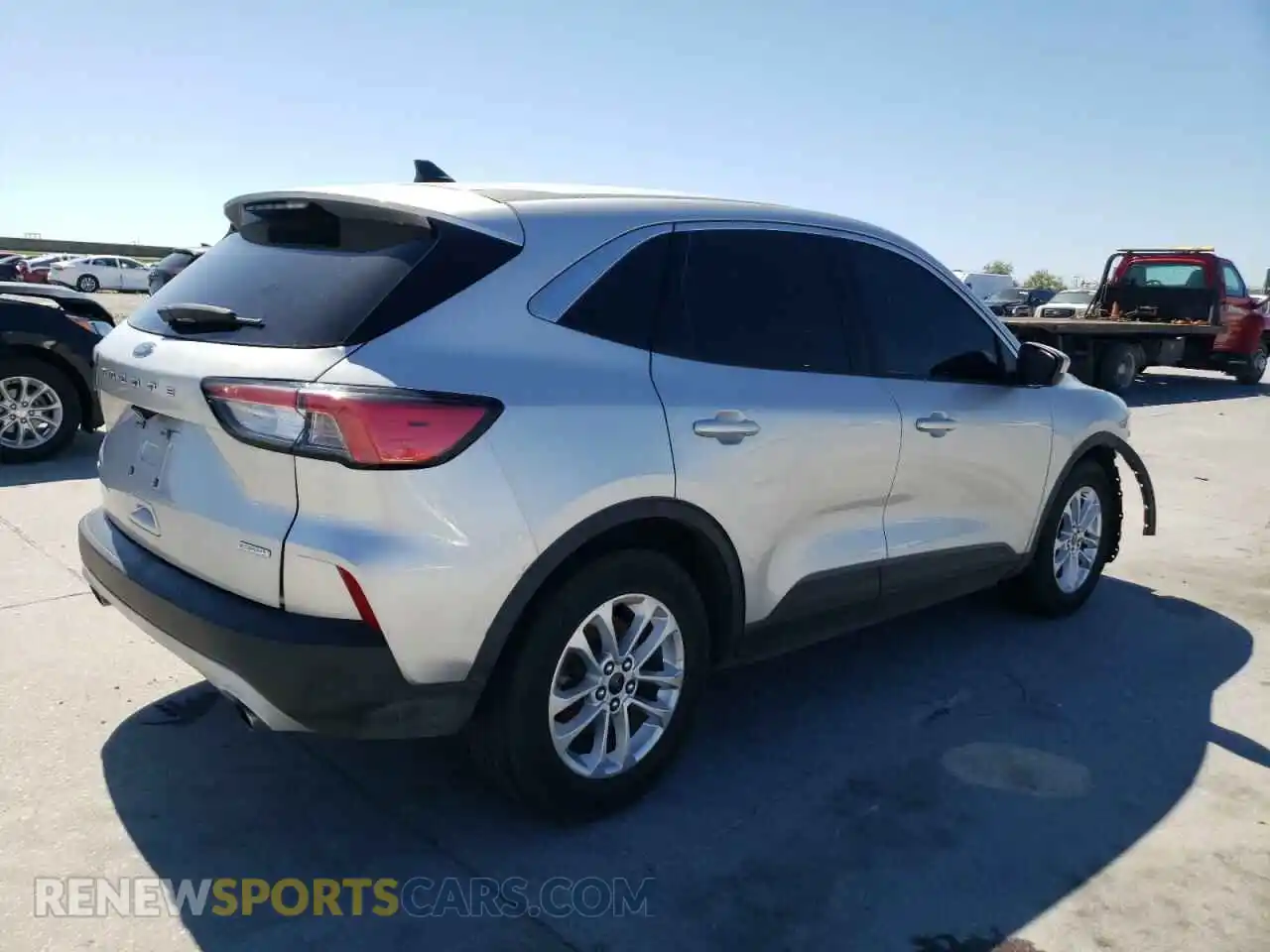 3 Photograph of a damaged car 1FMCU0G67LUB38543 FORD ESCAPE 2020