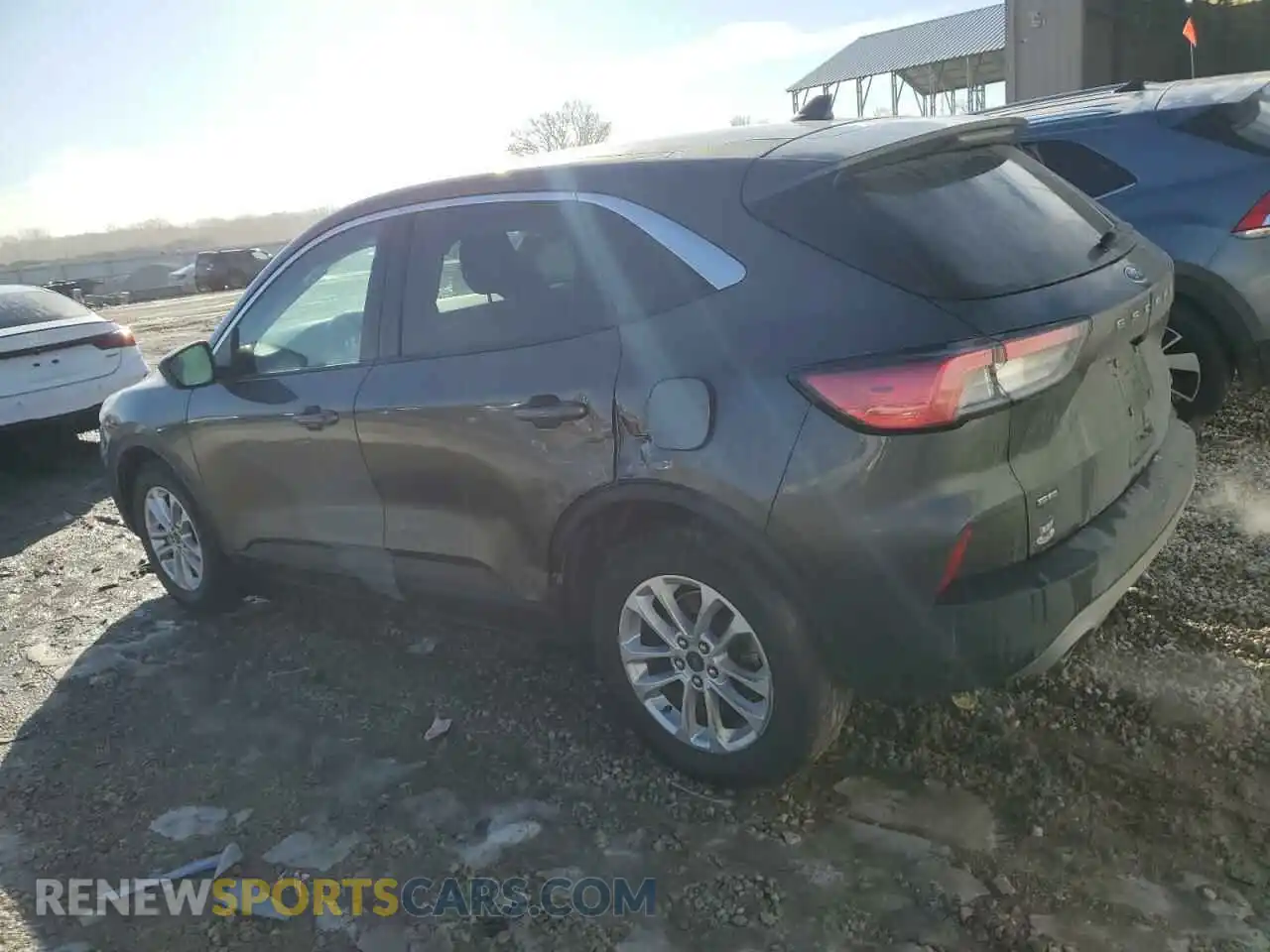 2 Photograph of a damaged car 1FMCU0G67LUB93204 FORD ESCAPE 2020
