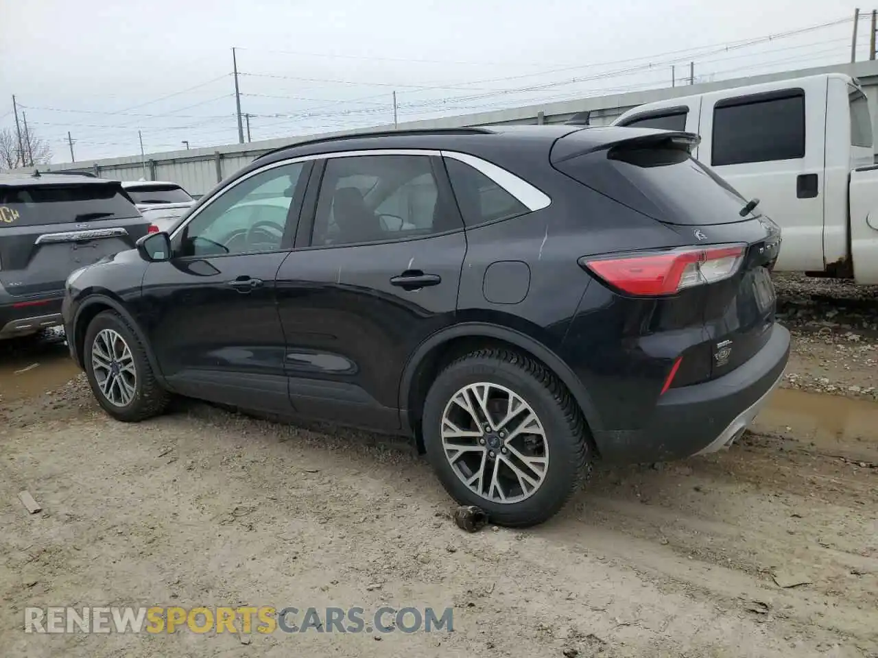 2 fotografías del automóvil dañado 1FMCU0H66LUB08433 FORD ESCAPE 2020