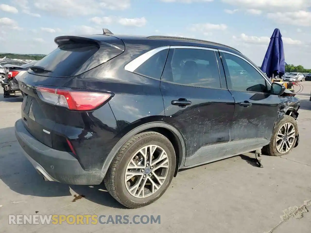 3 Photograph of a damaged car 1FMCU0H68LUB78645 FORD ESCAPE 2020