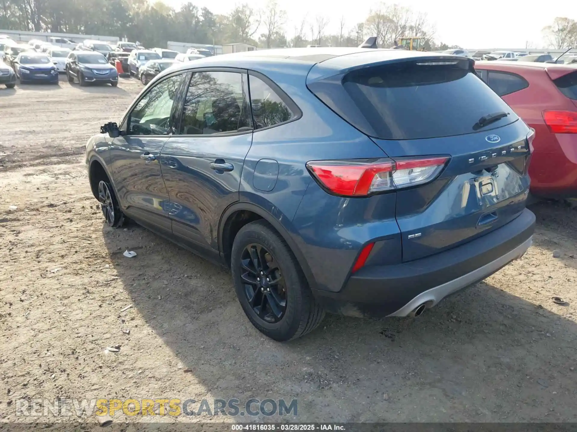 3 Photograph of a damaged car 1FMCU9BZ2LUC50527 FORD ESCAPE 2020