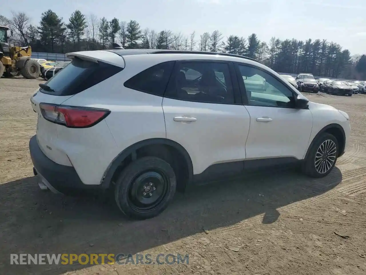 3 Photograph of a damaged car 1FMCU9BZ7LUB96612 FORD ESCAPE 2020