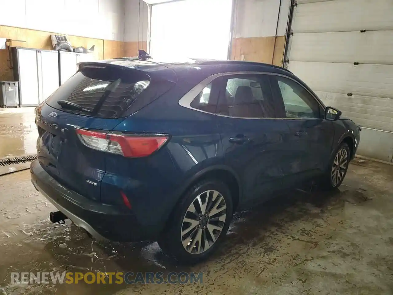 3 Photograph of a damaged car 1FMCU9DZ0LUA74302 FORD ESCAPE 2020
