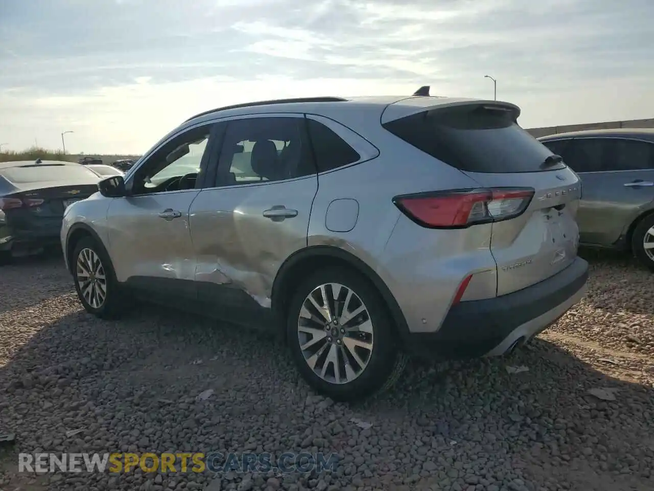 2 Photograph of a damaged car 1FMCU9DZ0LUB25524 FORD ESCAPE 2020