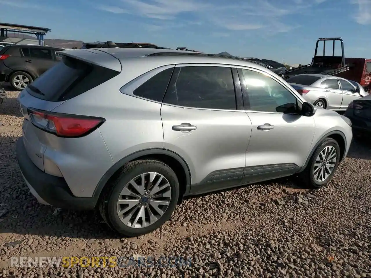 3 Photograph of a damaged car 1FMCU9DZ0LUB25524 FORD ESCAPE 2020