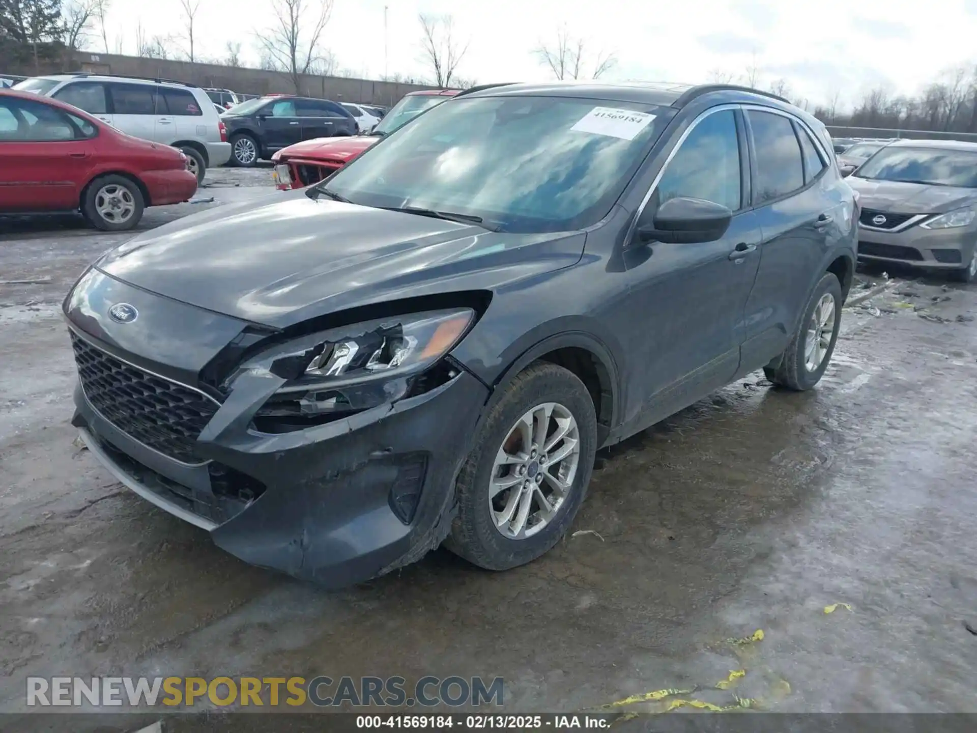 2 fotografías del automóvil dañado 1FMCU9G60LUB39747 FORD ESCAPE 2020