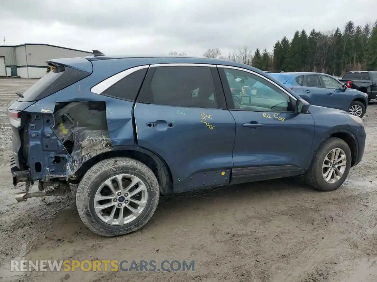 3 Photograph of a damaged car 1FMCU9G62LUB61362 FORD ESCAPE 2020