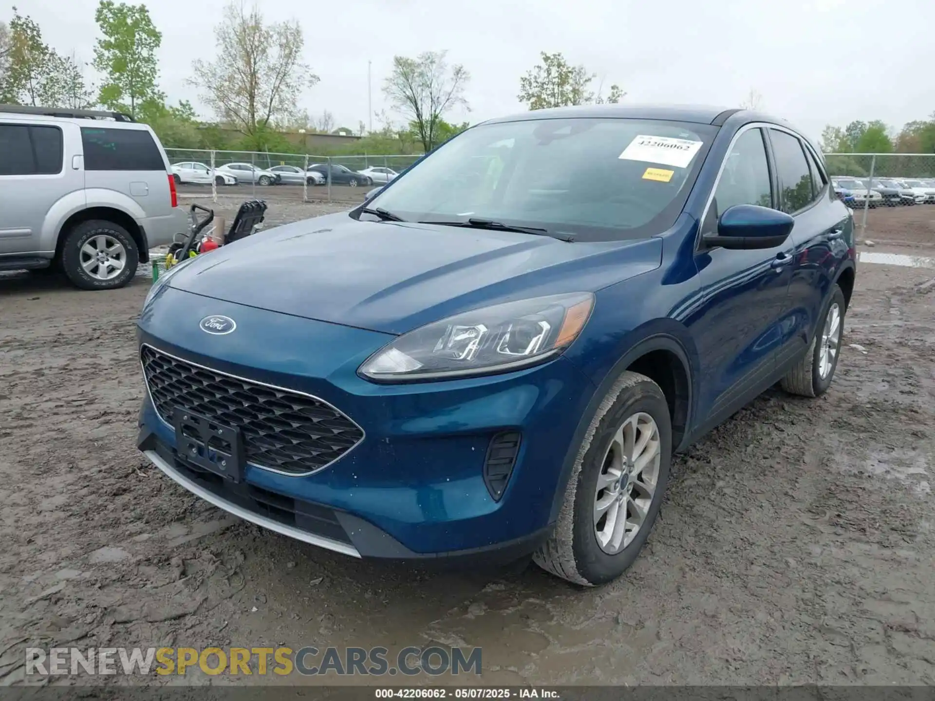 2 fotografías del automóvil dañado 1FMCU9G67LUC72134 FORD ESCAPE 2020