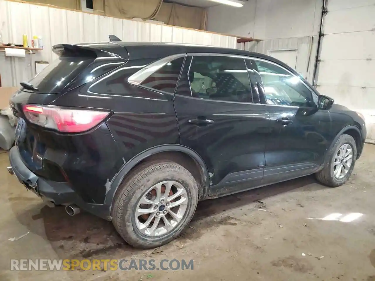 3 Photograph of a damaged car 1FMCU9G68LUB95497 FORD ESCAPE 2020