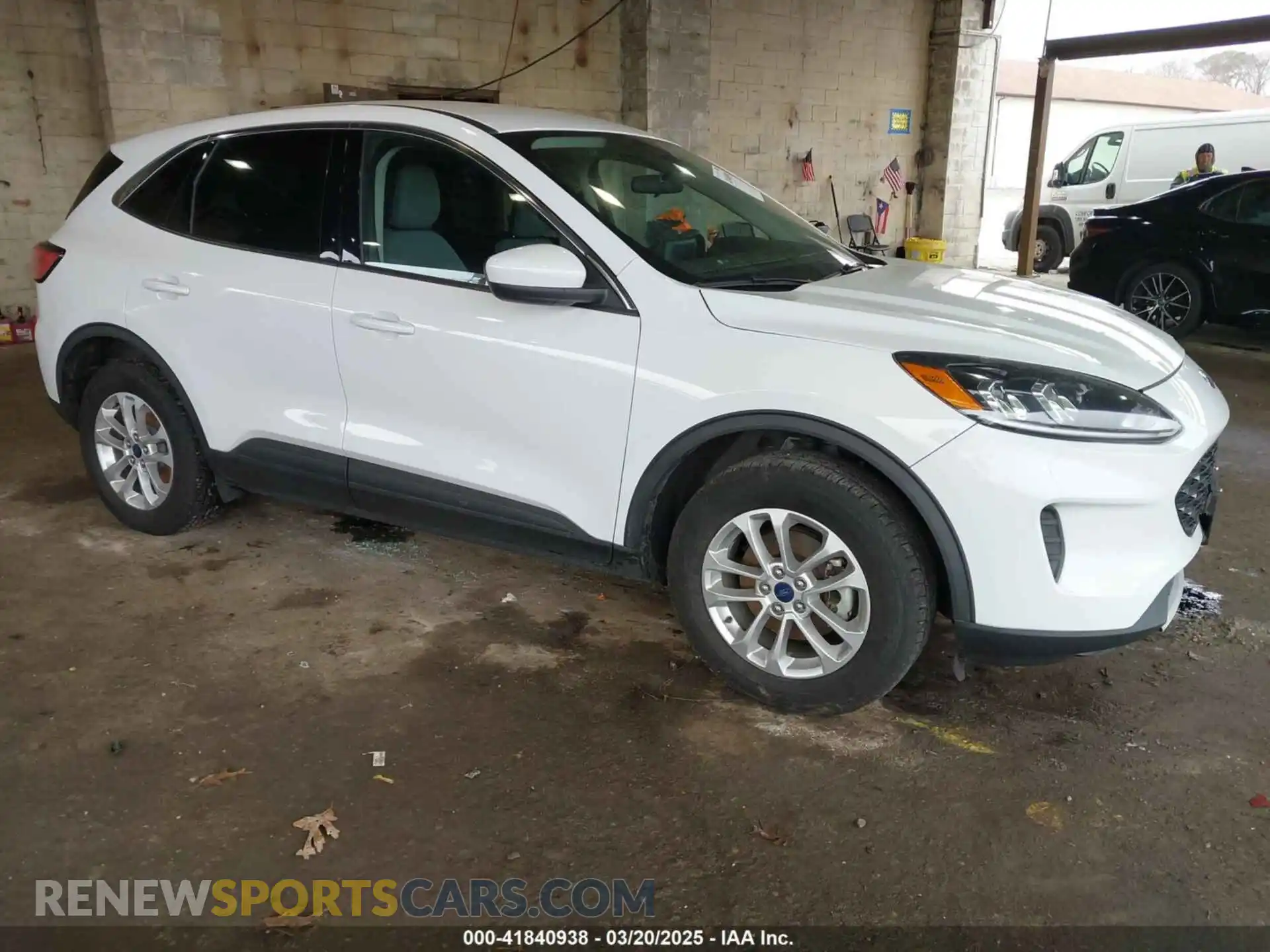 1 Photograph of a damaged car 1FMCU9G69LUB14815 FORD ESCAPE 2020