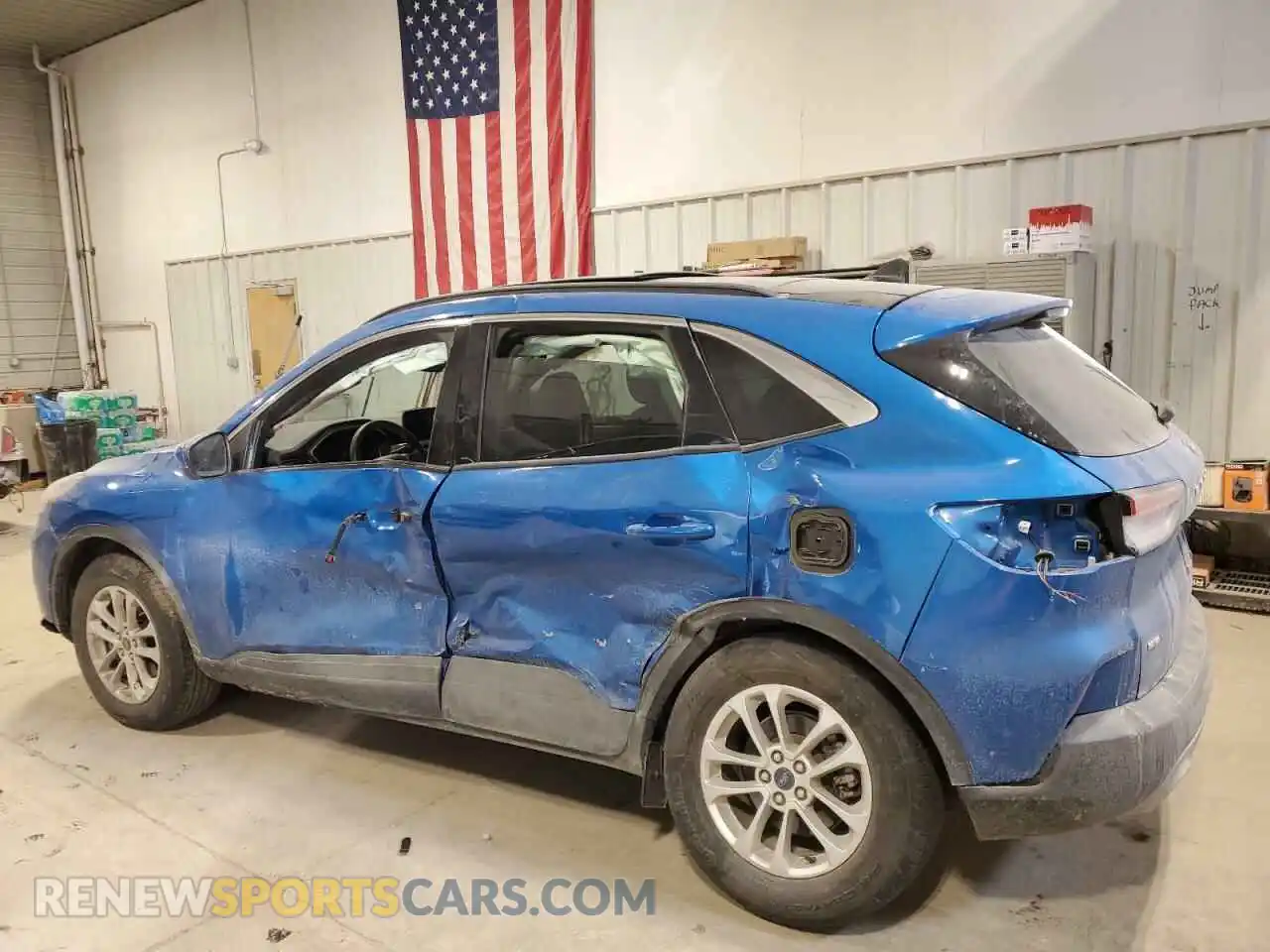 2 Photograph of a damaged car 1FMCU9G69LUB68065 FORD ESCAPE 2020