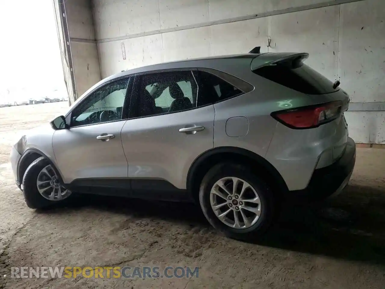 2 Фотография поврежденного автомобиля 1FMCU9G69LUB96836 FORD ESCAPE 2020