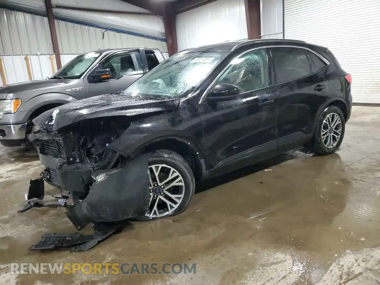1 Photograph of a damaged car 1FMCU9H64LUB89646 FORD ESCAPE 2020