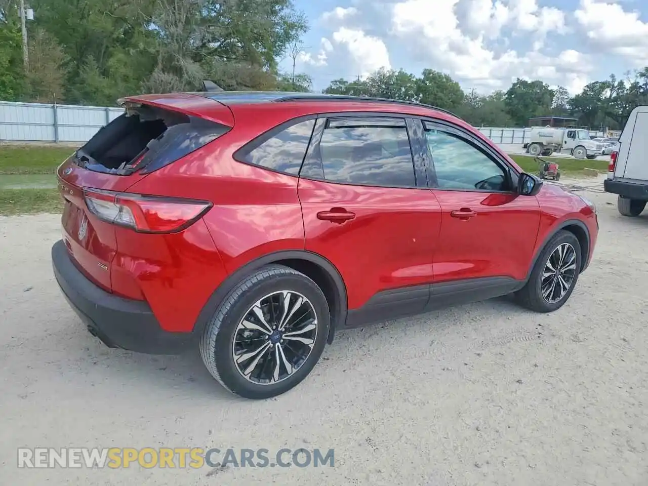 3 Photograph of a damaged car 1FMCU0BZ1MUA18062 FORD ESCAPE 2021