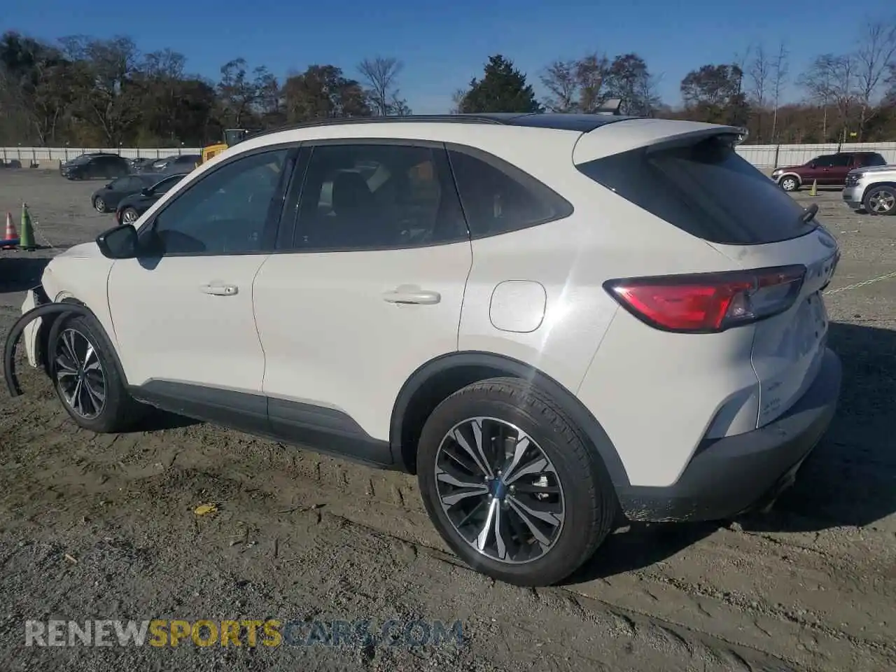 2 Photograph of a damaged car 1FMCU0BZ2MUB21653 FORD ESCAPE 2021