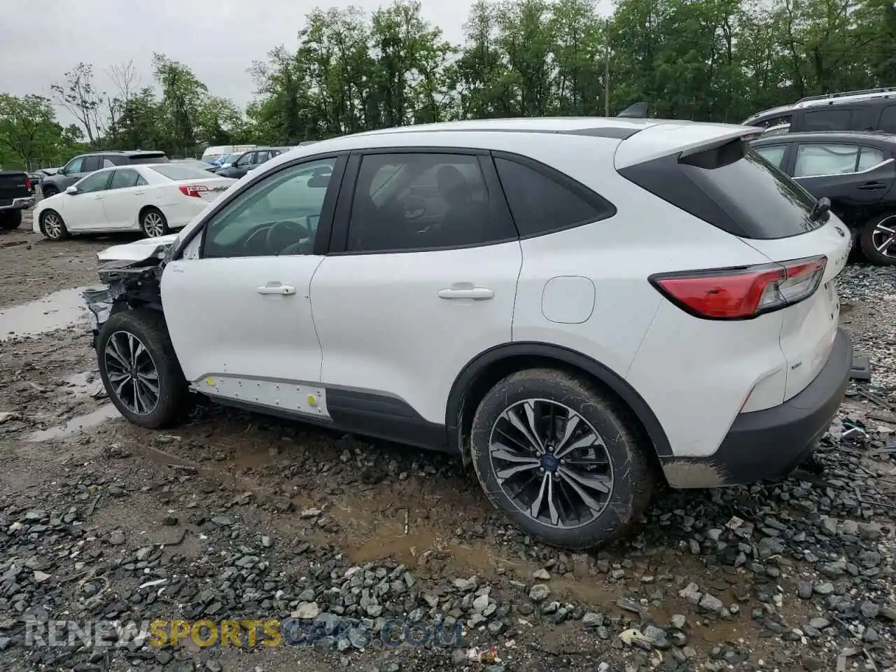 2 Photograph of a damaged car 1FMCU0BZ3MUB17966 FORD ESCAPE 2021