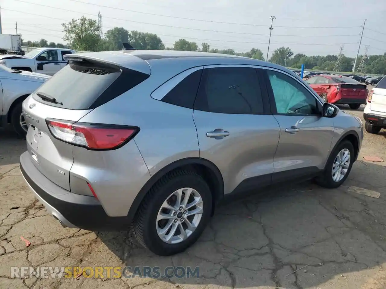 3 Photograph of a damaged car 1FMCU0BZ7MUA30474 FORD ESCAPE 2021