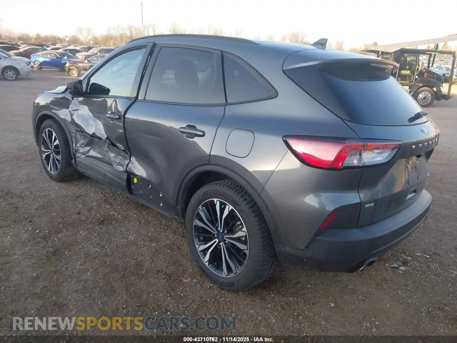3 fotografías del automóvil dañado 1FMCU0BZ9MUA22019 FORD ESCAPE 2021