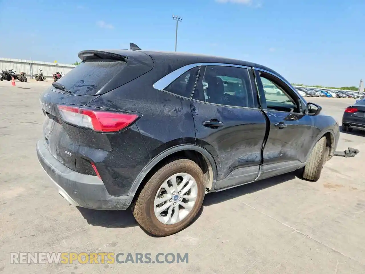 3 Photograph of a damaged car 1FMCU0BZXMUA39203 FORD ESCAPE 2021
