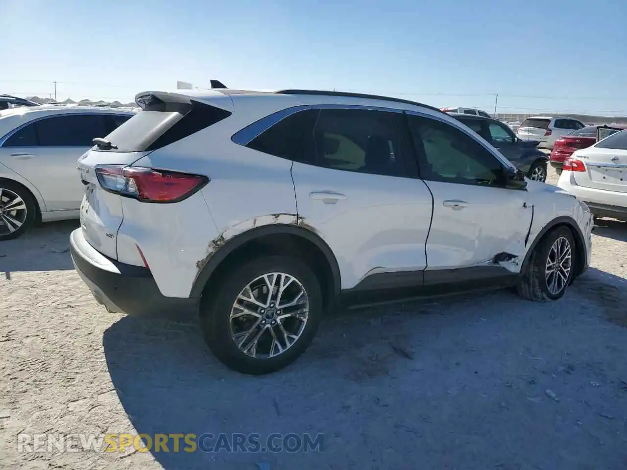 3 Photograph of a damaged car 1FMCU0CZ5MUA52570 FORD ESCAPE 2021