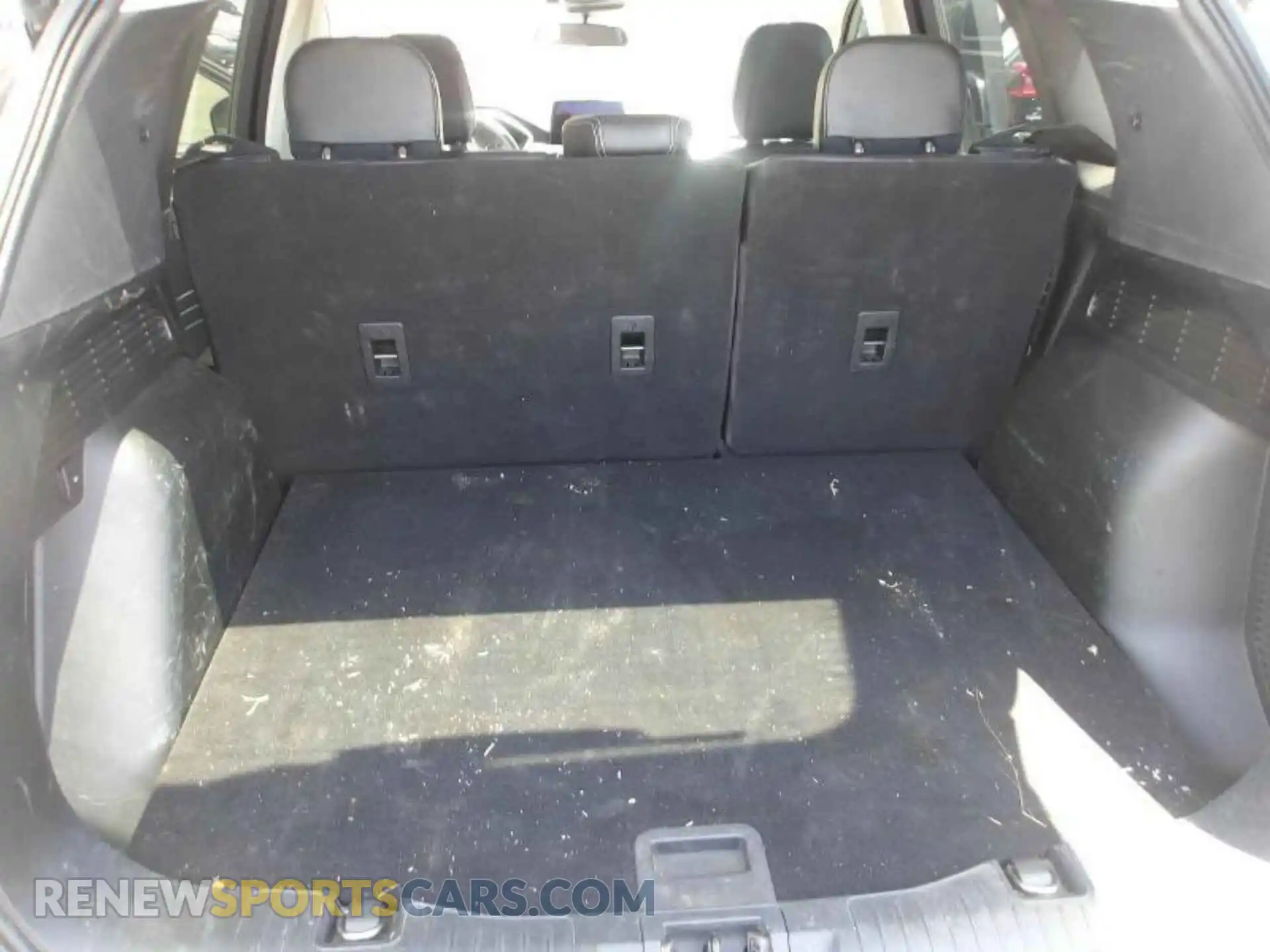 1 Photograph of a damaged car 1FMCU0CZXMUB25450 FORD ESCAPE 2021