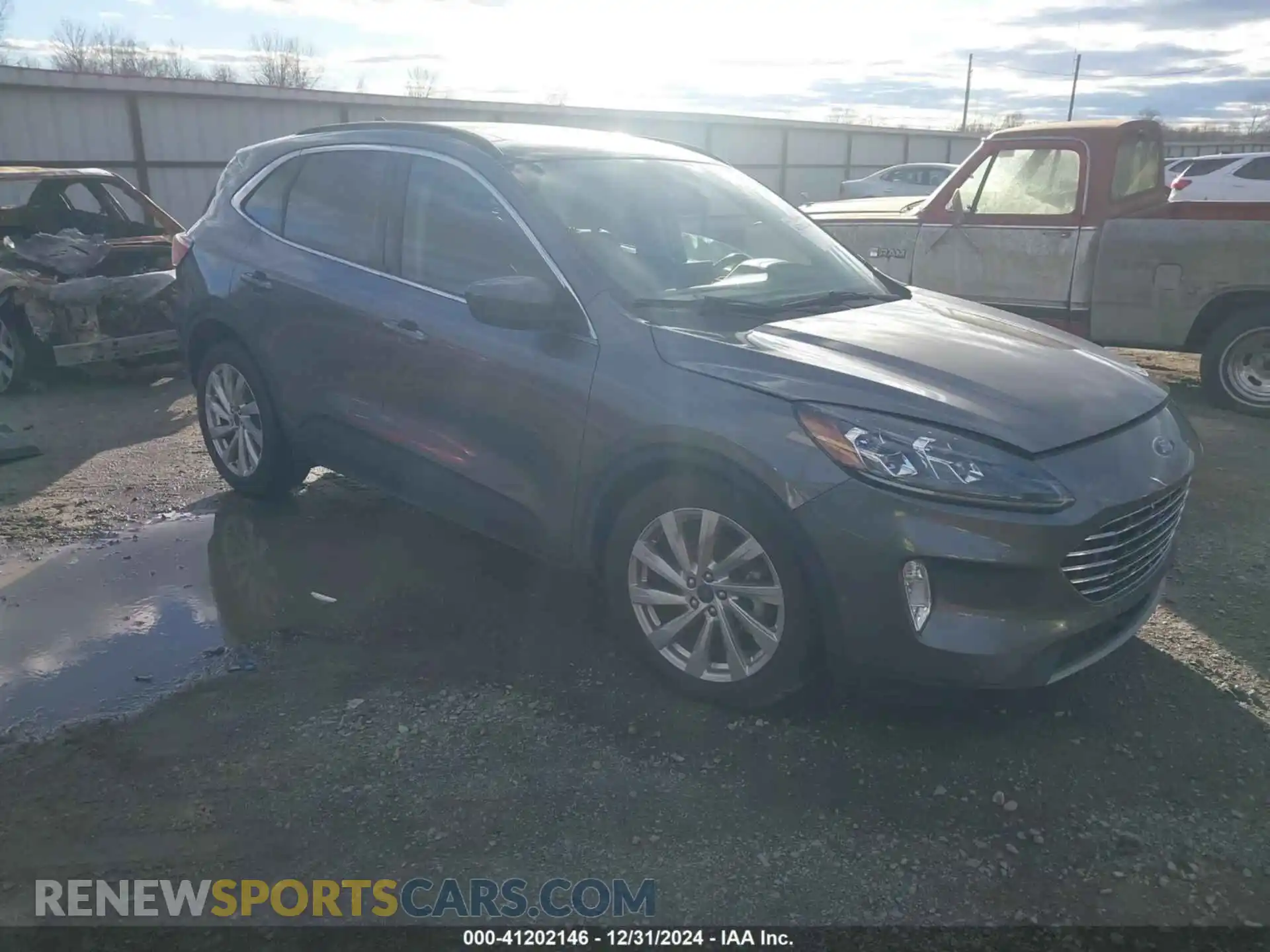 1 Photograph of a damaged car 1FMCU0DZ0MUB00944 FORD ESCAPE 2021