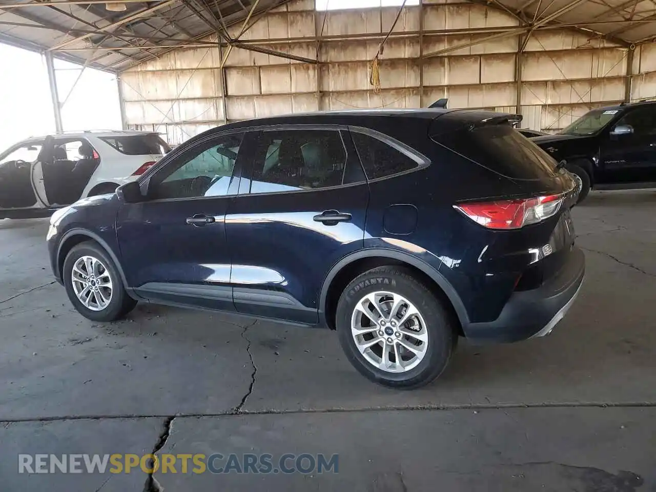 2 Photograph of a damaged car 1FMCU0F61MUA31670 FORD ESCAPE 2021