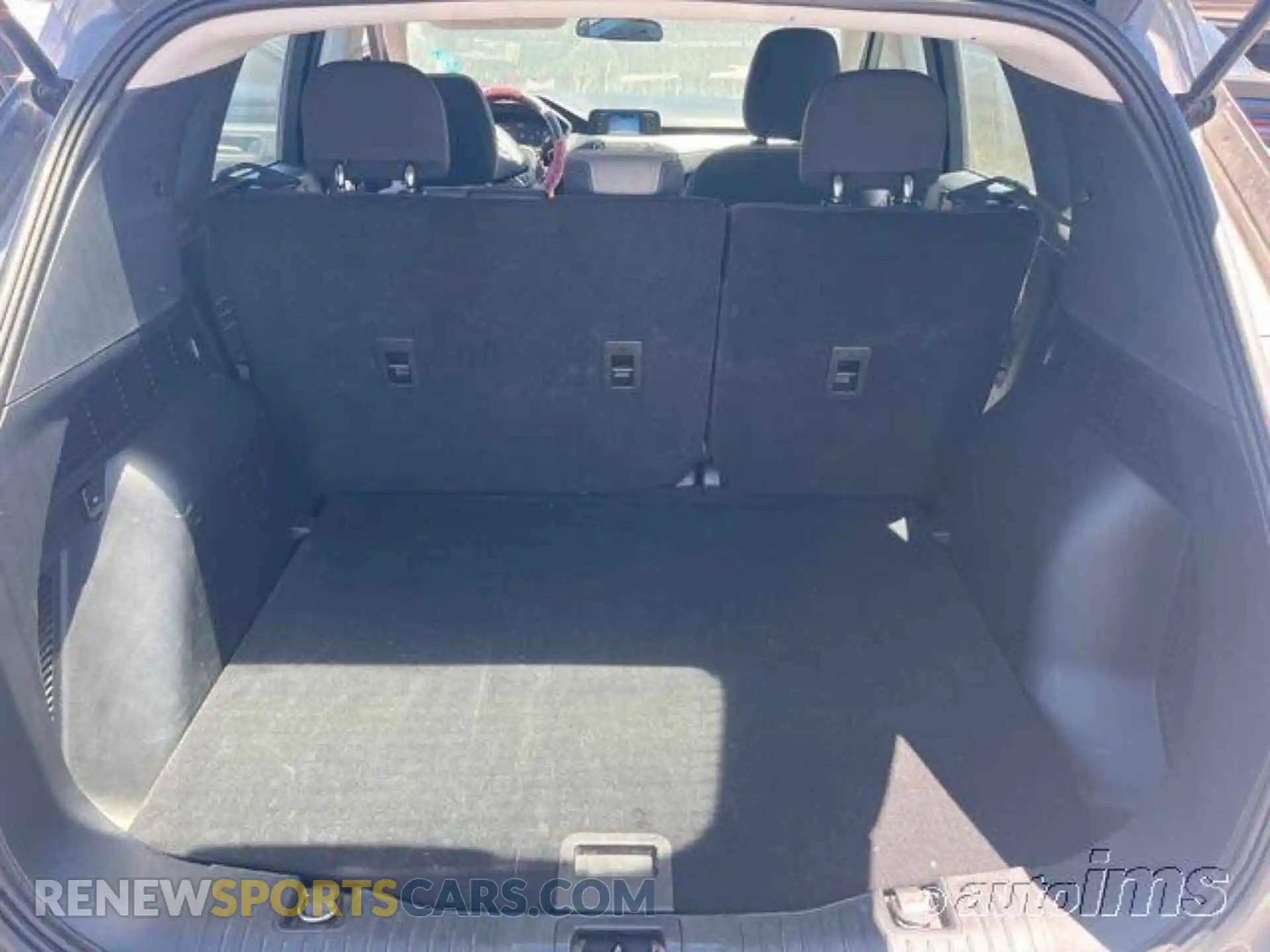 3 fotografías del automóvil dañado 1FMCU0F64MUB00013 FORD ESCAPE 2021