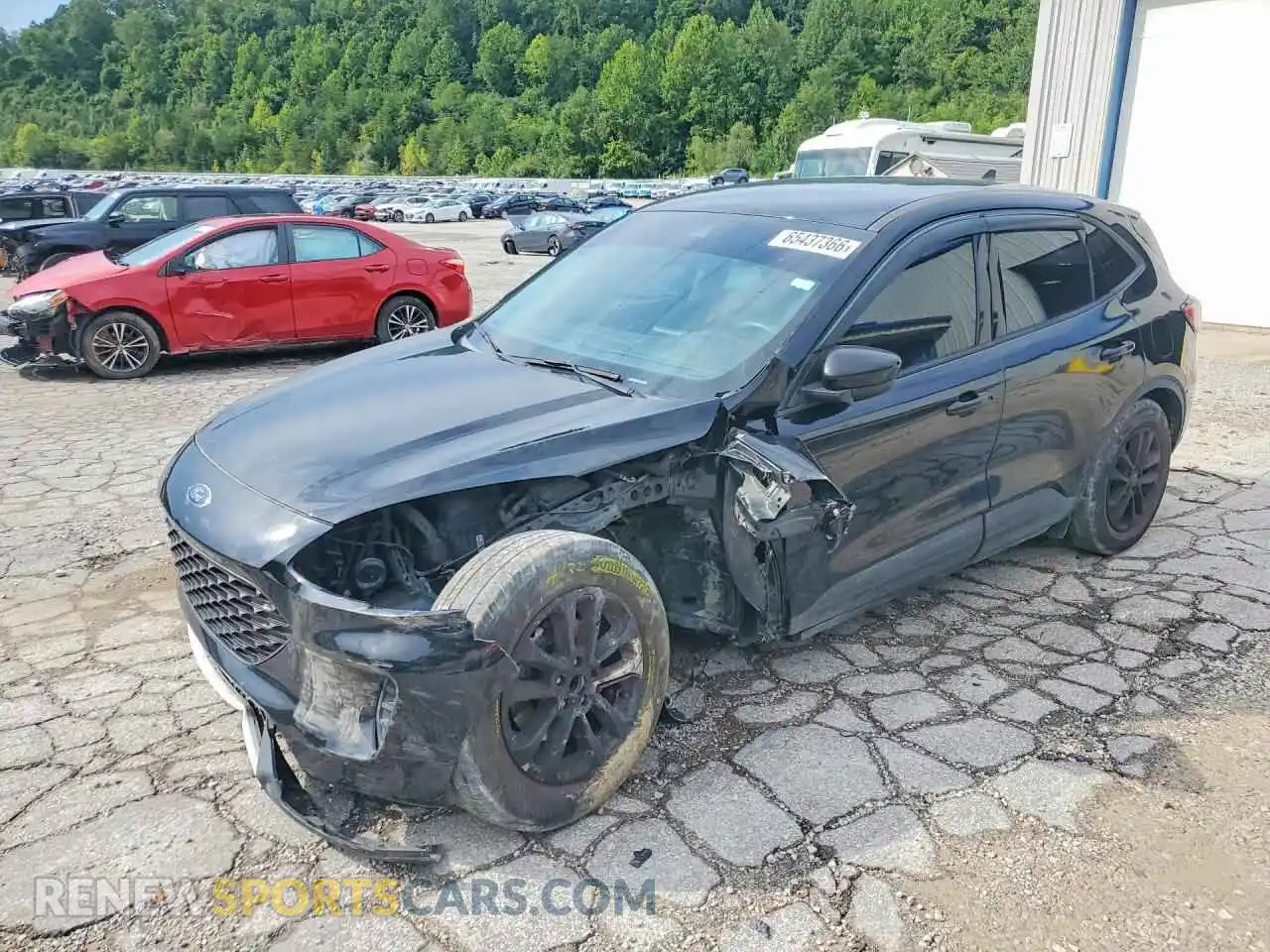 1 Photograph of a damaged car 1FMCU0F69MUA01302 FORD ESCAPE 2021