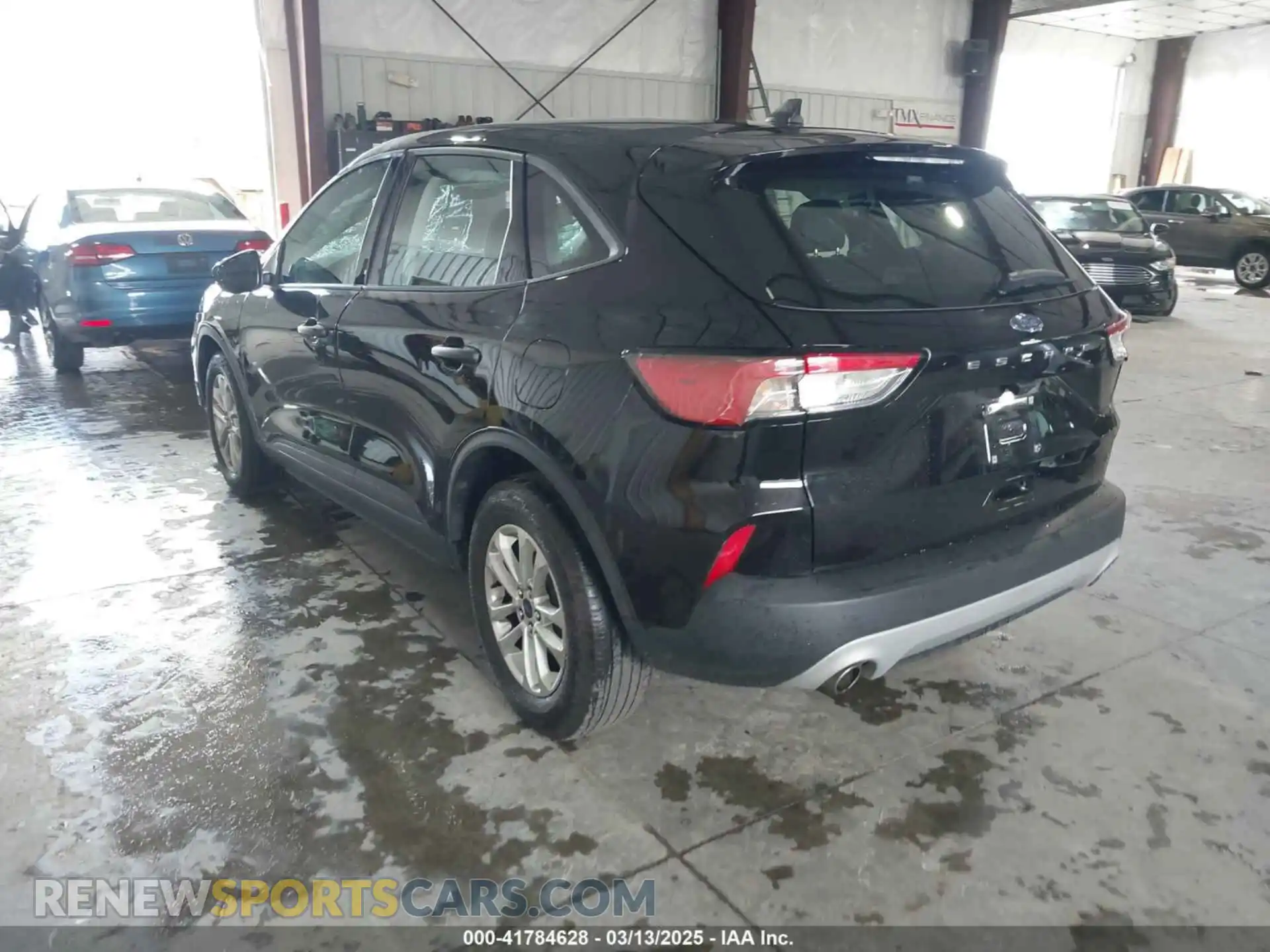 3 Photograph of a damaged car 1FMCU0F6XMUA77921 FORD ESCAPE 2021