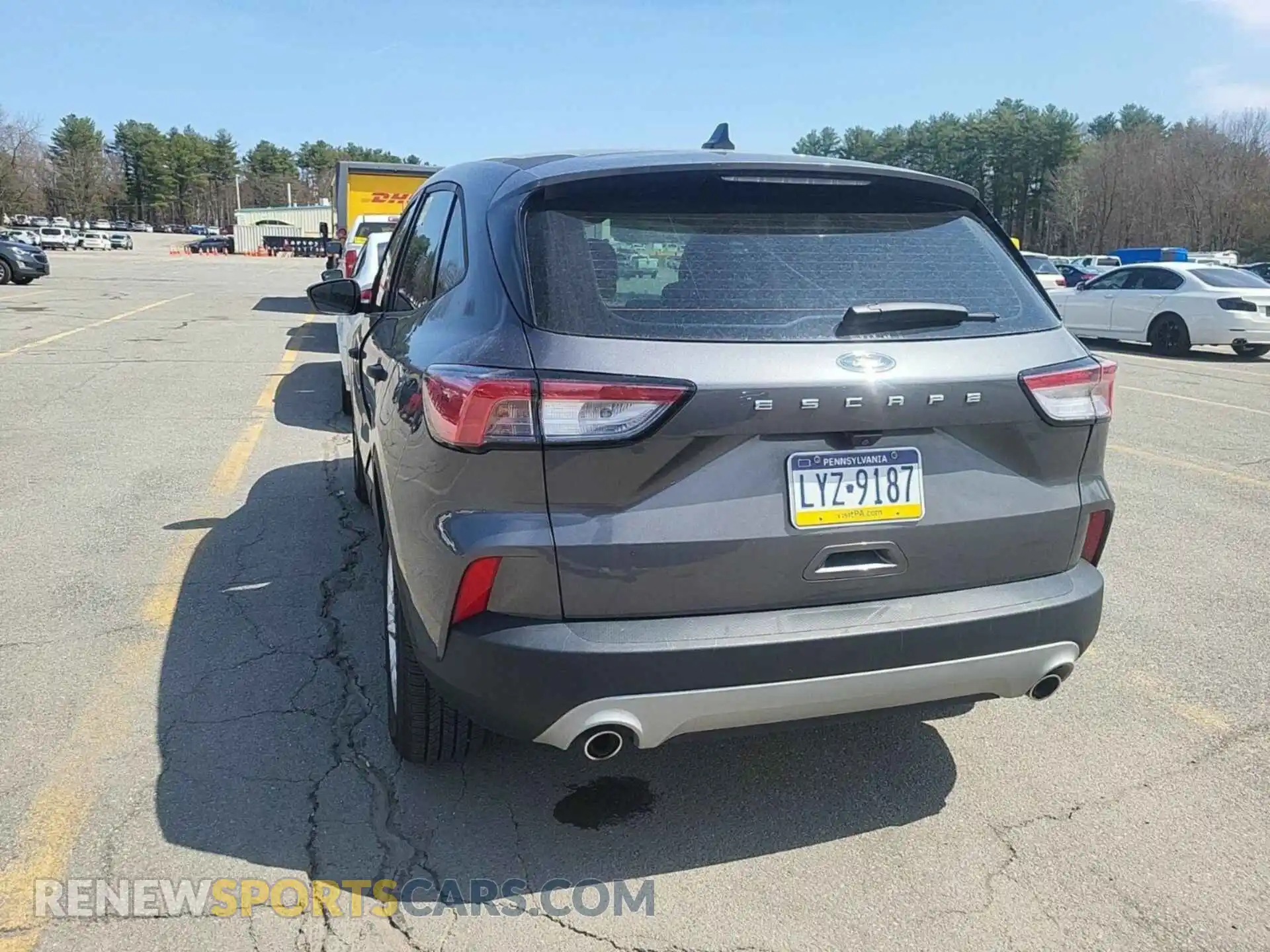 3 fotografías del automóvil dañado 1FMCU0F6XMUB00596 FORD ESCAPE 2021