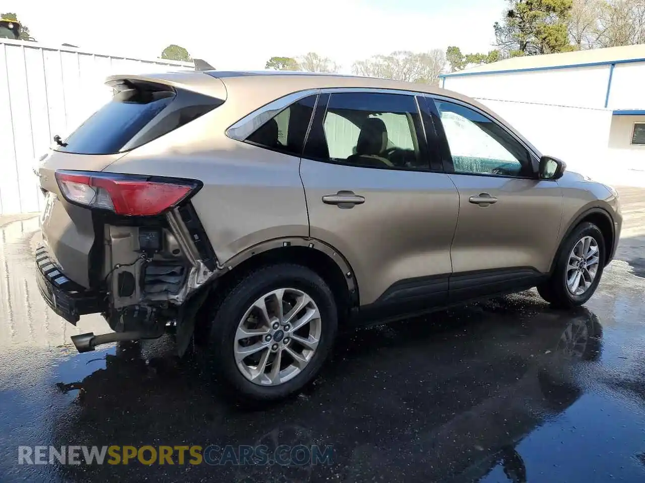 3 Photograph of a damaged car 1FMCU0G60MUA67395 FORD ESCAPE 2021