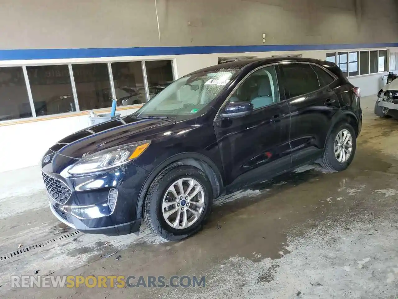 1 Photograph of a damaged car 1FMCU0G60MUA68241 FORD ESCAPE 2021