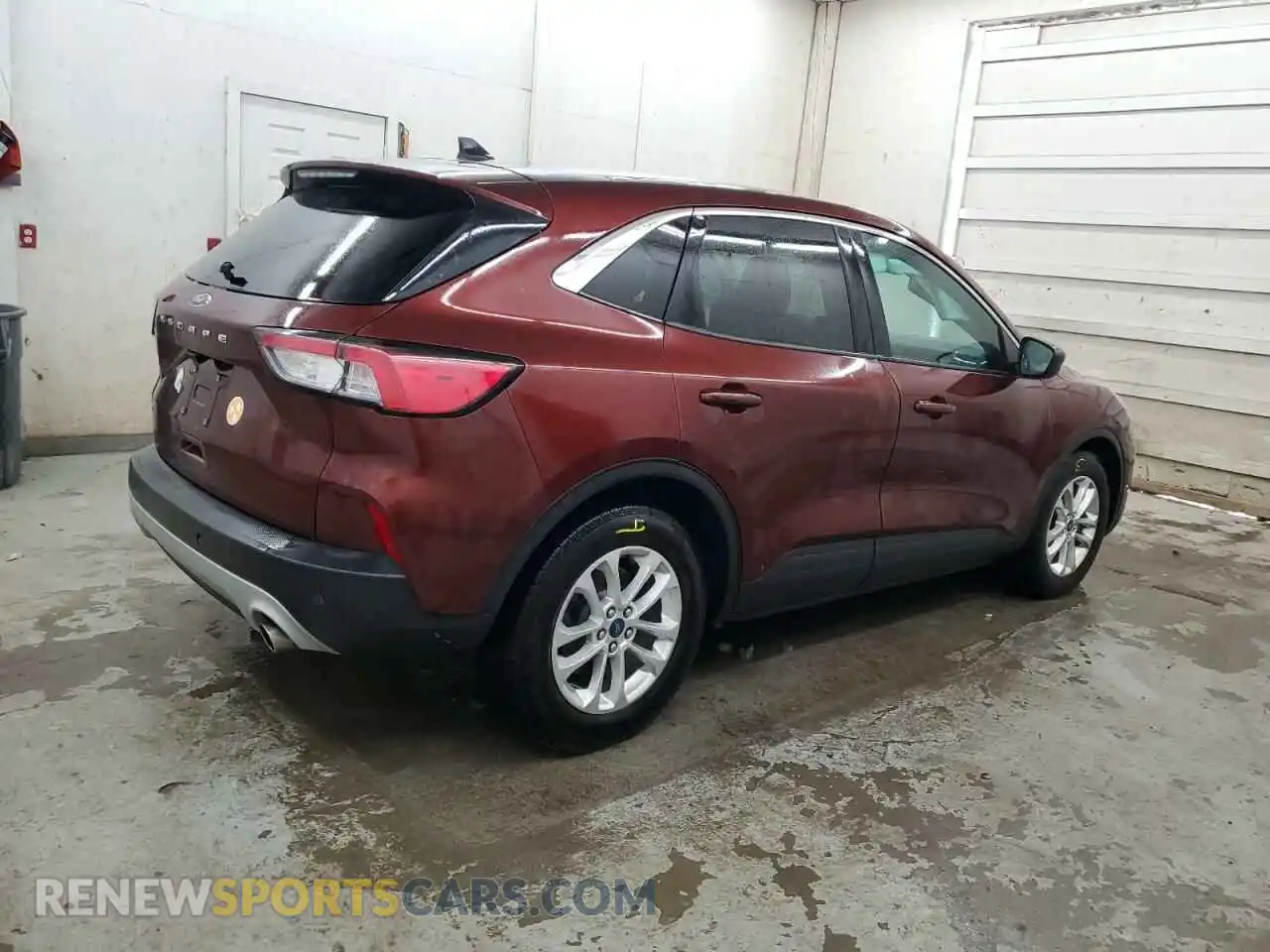 3 Photograph of a damaged car 1FMCU0G60MUA69776 FORD ESCAPE 2021
