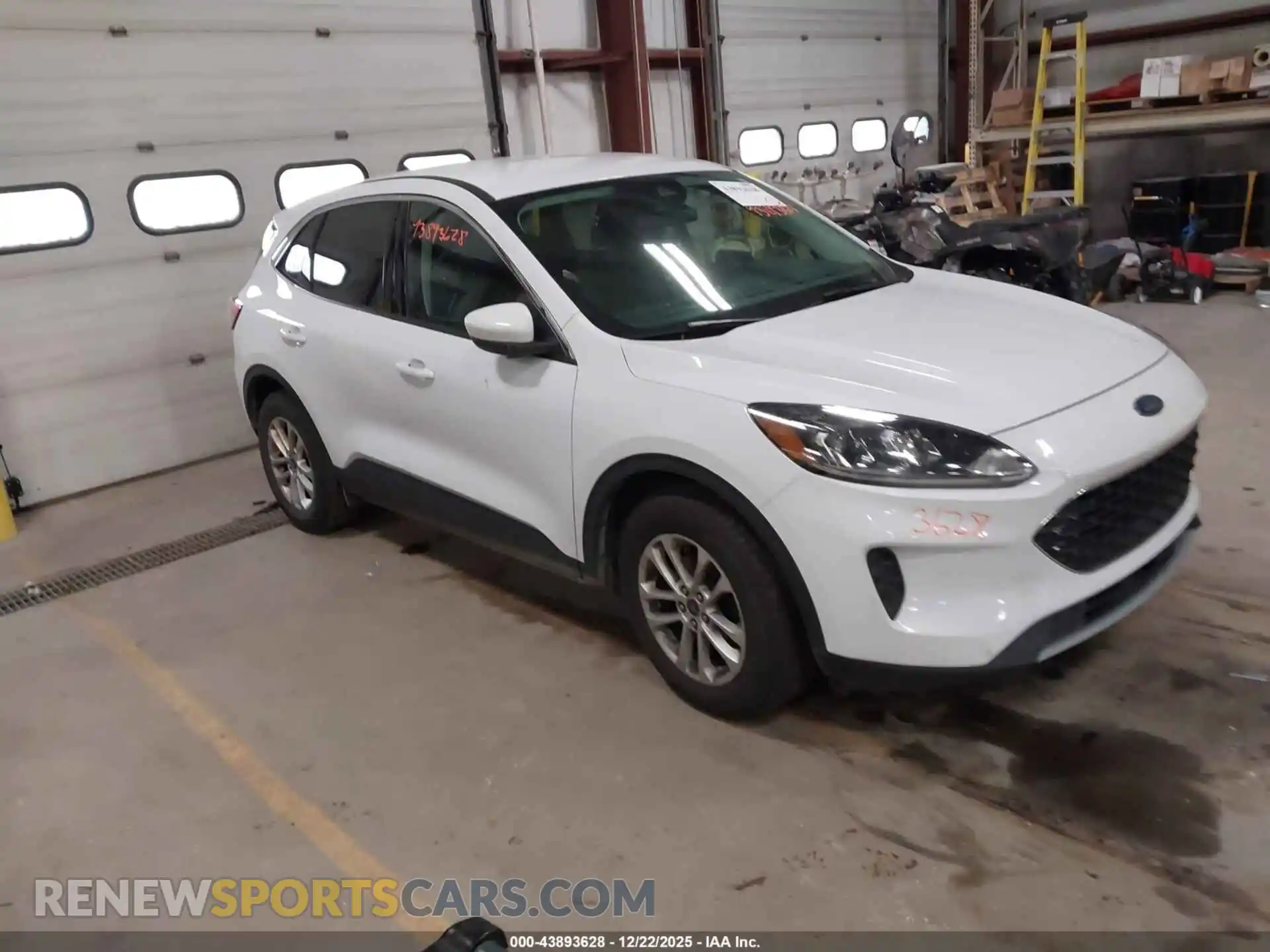 1 Photograph of a damaged car 1FMCU0G60MUA90451 FORD ESCAPE 2021