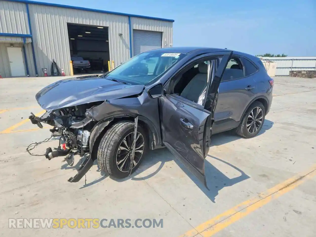 1 Photograph of a damaged car 1FMCU0G60MUB18555 FORD ESCAPE 2021
