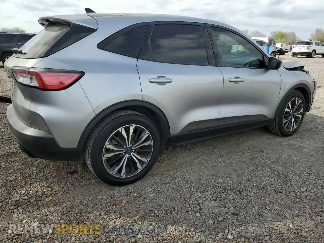 3 Photograph of a damaged car 1FMCU0G60MUB26476 FORD ESCAPE 2021