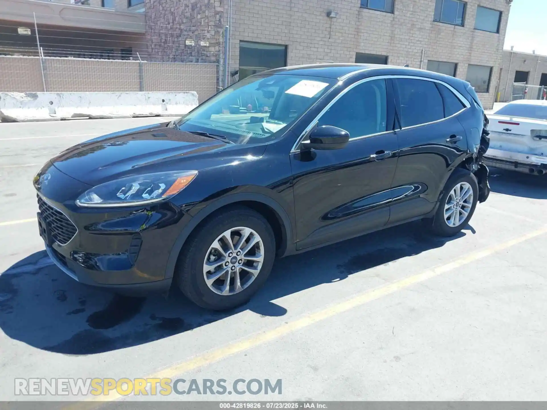 2 Photograph of a damaged car 1FMCU0G60MUB34528 FORD ESCAPE 2021