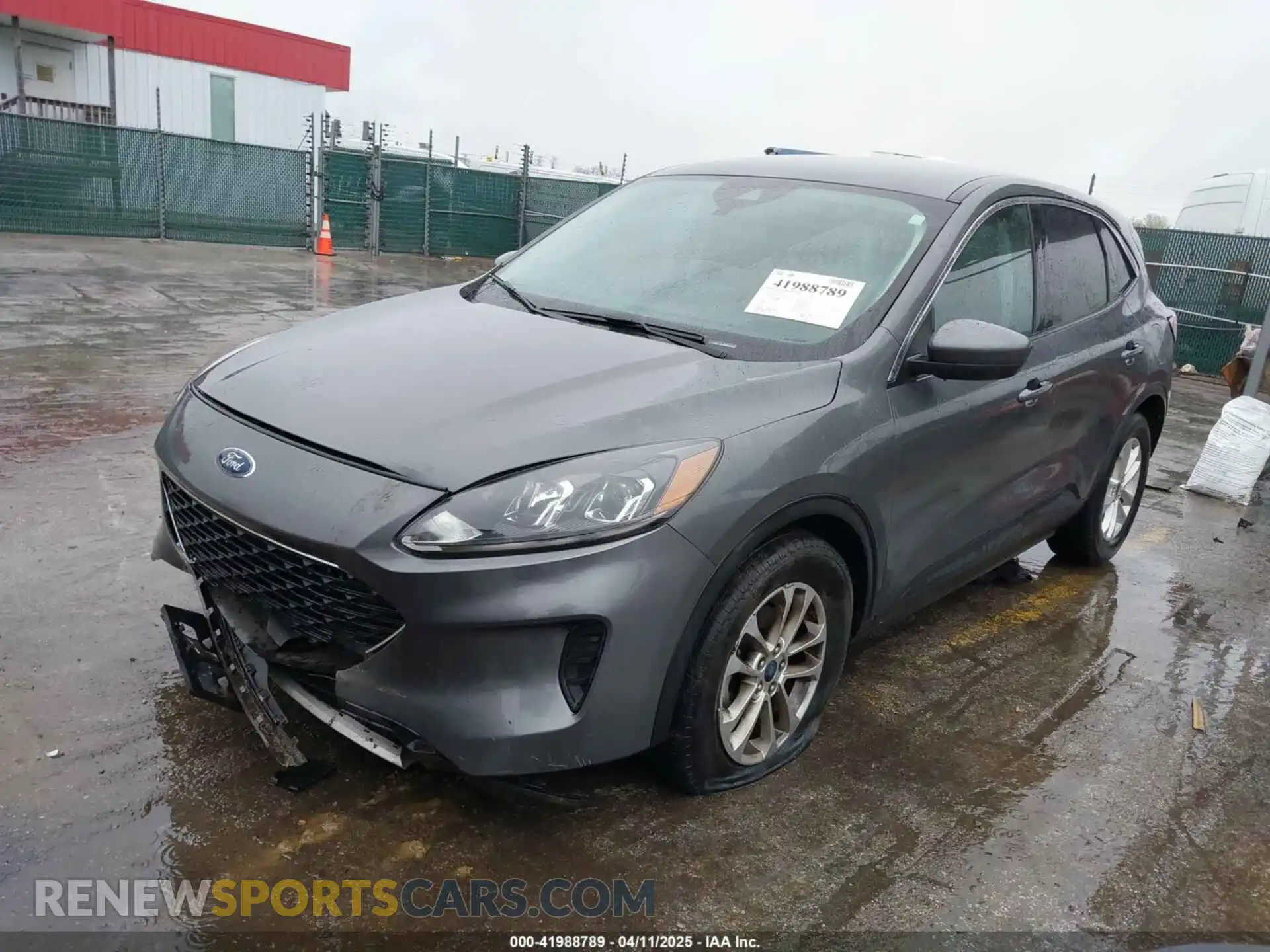 2 fotografías del automóvil dañado 1FMCU0G62MUA14035 FORD ESCAPE 2021